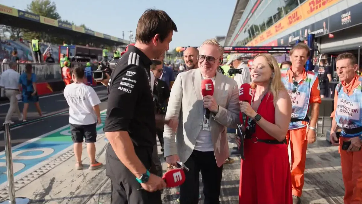 Szczęśliwy Toto Wolff odpowiada na pytania @AldonaMarciniak i @rosmoc, a przy okazji. służy pomocą! Słońce