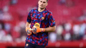 Szczęsny tylko na ławce Barcelony. Flick tłumaczy wybór Livakovicia na mecz z Sevillą