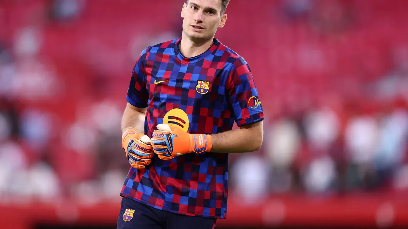 Szczęsny tylko na ławce Barcelony. Flick tłumaczy wybór Livakovicia na mecz z Sevillą