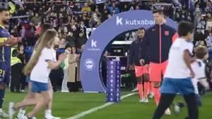 Szpaler dla zawodników FC Barcelony! Transmisja meczu::