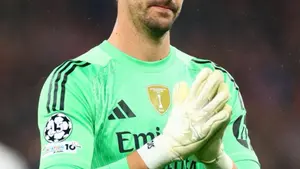 Thibaut Courtois uderza w kibiców Benfiki po skandalicznym zachowaniu