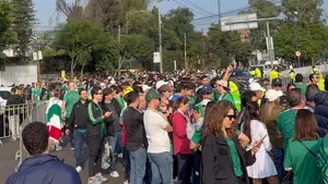 Tłumy meksykańskich kibiców pod Estadio Azteca! Transmisja online meczu otwarcia