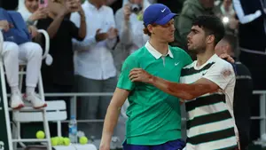 To on rozbije duopol Alcaraza i Sinnera? Pat Cash wskazał sensacyjne nazwisko