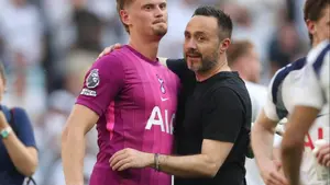 Tottenham podjął kluczową decyzję. Antonin Kinsky z nowym kontraktem