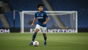 PSV Eindhoven rusza po talent z Premier League. Adam Aznou na celowniku mistrzów