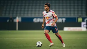 Niemiecki klub musi sprzedać gwiazdę! Norweski talent może trafić do Anglii za 60 milionów