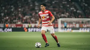 Mazurek trafi do ligi portugalskiej? Benfica i Porto walczą o polski talent