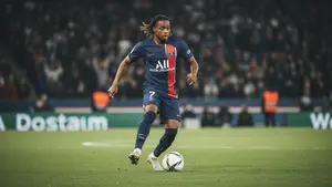 Gwiazda PSG na wylocie? Wielki europejski klub włącza się do gry o reprezentanta Francji