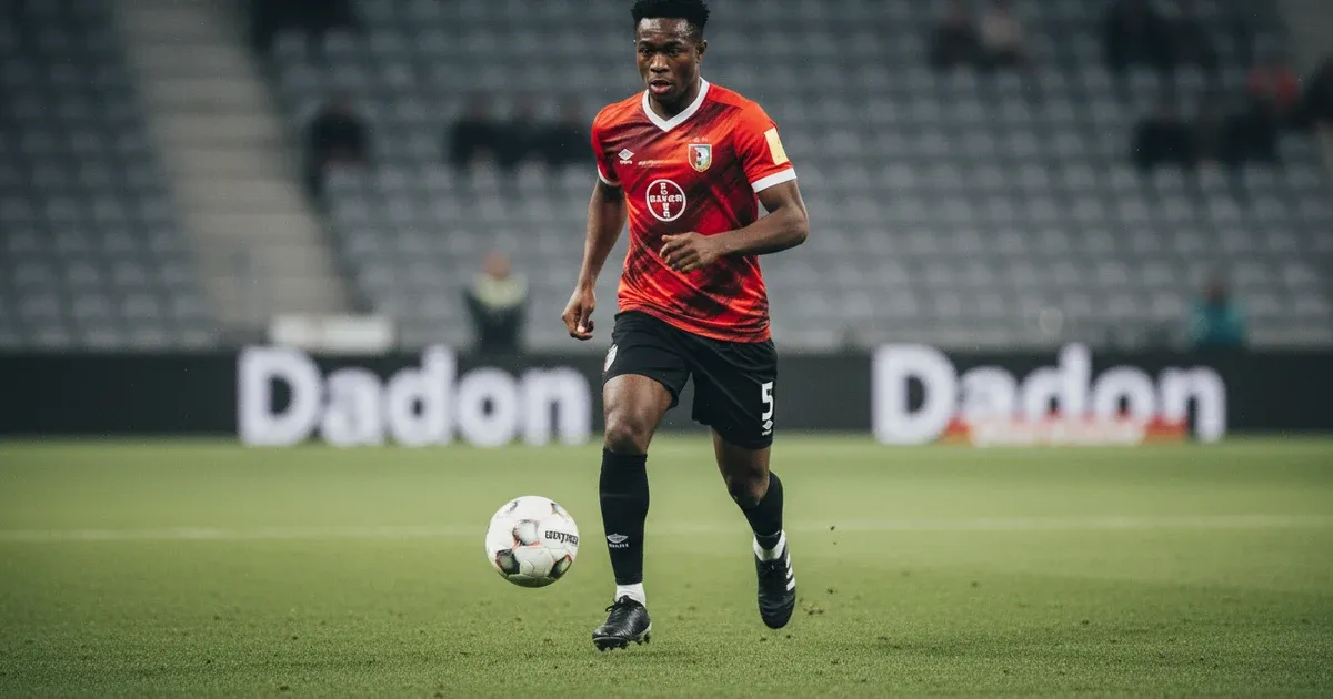 Bayer Leverkusen wstrzymuje rozmowy. Manchester United pyta o Christiana Kofane