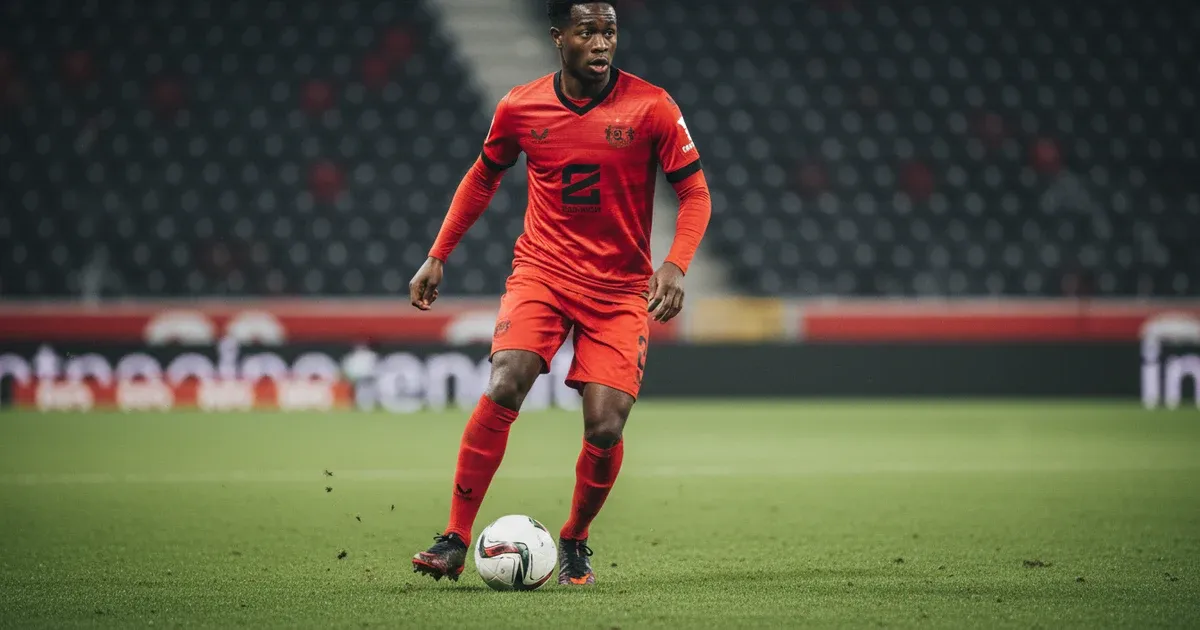 Christian Kofane wstrzymał negocjacje. Manchester United i Arsenal w grze o napastnika Bayeru