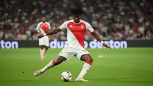 Christian Mawissa na celowniku londyńczyków. Następca gwiazdy wyceniony na 15 milionów euro