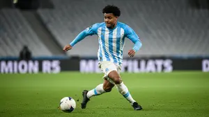 Transferowy zwrot akcji! Angielski obrońca może wrócić do ojczyzny za 9 milionów euro