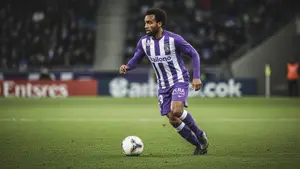 Olympique Lyon włącza się do walki o pomocnika z Ligue 1. W grze aż cztery kluby