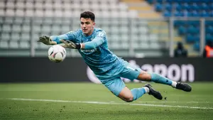 Włoski talent o krok od transferu! Napoli może przegrać walkę o bramkarza z ligowym rywalem