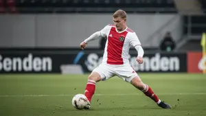 Niespodziewany kierunek dla defensora Ajaxu? Belgijski potentat rusza do ofensywy
