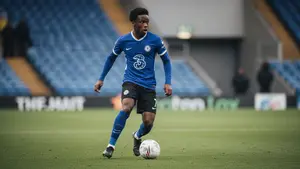 Emanuel Emegha nie opuści Londynu. Trener zablokował transfer do europejskiego giganta