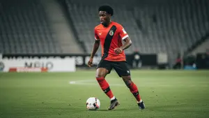 Fiorentina uprzedzona w ostatniej chwili. Ernest Poku ląduje w Stambule
