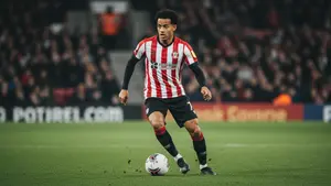 Powrót gwiazdy do Championship? Zaskakujący warunek transferu 23-letniego pomocnika