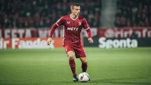 Francuski skrzydłowy opuszcza zdegradowany klub! Zaskakujący kierunek za 5 milionów euro