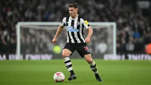 Harvey Barnes podjął kluczową decyzję. Anglik nie trafi do ligowego rywala