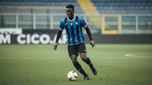 Gwiazda Serie B na celowniku gigantów? Zaskakujący zwrot w sprawie pomocnika