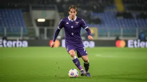 Włoski talent na wylocie z Florencji? Pomocnik może trafić do ligowego rywala za miliony