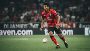Chelsea chce obrońcę Bayeru Leverkusen. Xabi Alonso prosi o transfer Jarella Quansaha