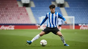 60 milionów euro klauzuli. Liverpool i Real Madryt walczą o 20-letniego Jona Martína