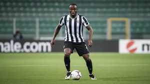 Keinan Davis