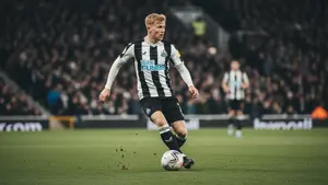 Gwiazda Premier League na celowniku giganta z Niemiec? Zaskakujący kierunek dla 21-latka
