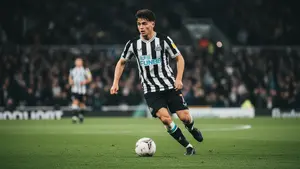 Arsenal szykuje sensacyjny transfer. Lewis Miley na celowniku Mikela Artety
