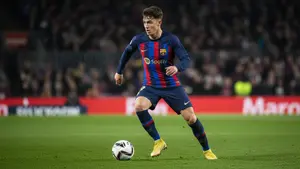 Marc Casadó opuści Barcelonę? Borussia Dortmund proponuje wymianę za swoją gwiazdę