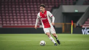 Juventus wchodzi do gry o talent z Ajaksu. Belgijski skrzydłowy na celowniku giganta