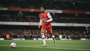 Myles Lewis-Skelly opuści Arsenal? Londyński rywal otrzymał niespodziewaną propozycję