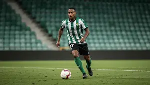 Wielka bitwa o defensora z La Liga. Giganci ruszają po Brazylijczyka