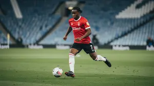 Aris blisko porozumienia z Nottingham Forest. Angielski obrońca ma wrócić do Grecji