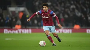 Zaskakujący ruch w Premier League? 22-letni napastnik może opuścić Londyn za 23 miliony euro