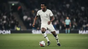Al Ahli wchodzi do gry o pomocnika Tottenhamu! Saudyjczycy kuszą miliardami