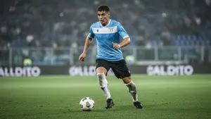 Lazio akceptuje 15 milionów euro. Serbski napastnik blokuje jednak wielki transfer