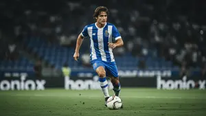 Wielka bitwa o portugalski talent! Gigant z La Liga wchodzi do gry o 19-latka
