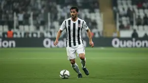 Powrót po latach? Doświadczony pomocnik Beşiktaşu blisko nowego klubu w Turcji