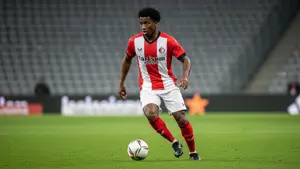Shiloh 't Zand opuści Rotterdam? Ofensywny pomocnik blisko transferu do ligowego rywala