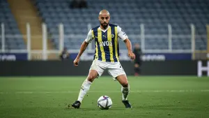 Sofyan Amrabat bohaterem wielkiego transferu? Saudyjczycy oferują fortunę za gwiazdę Fenerbahçe