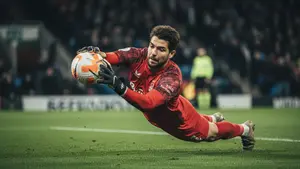 Zaskakujący ruch Arsenalu! Doświadczony bramkarz może zastąpić Kepę w Londynie