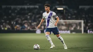 Włoskie derby o diament Realu Madryt! 19-letni obrońca może trafić do Serie A za miliony