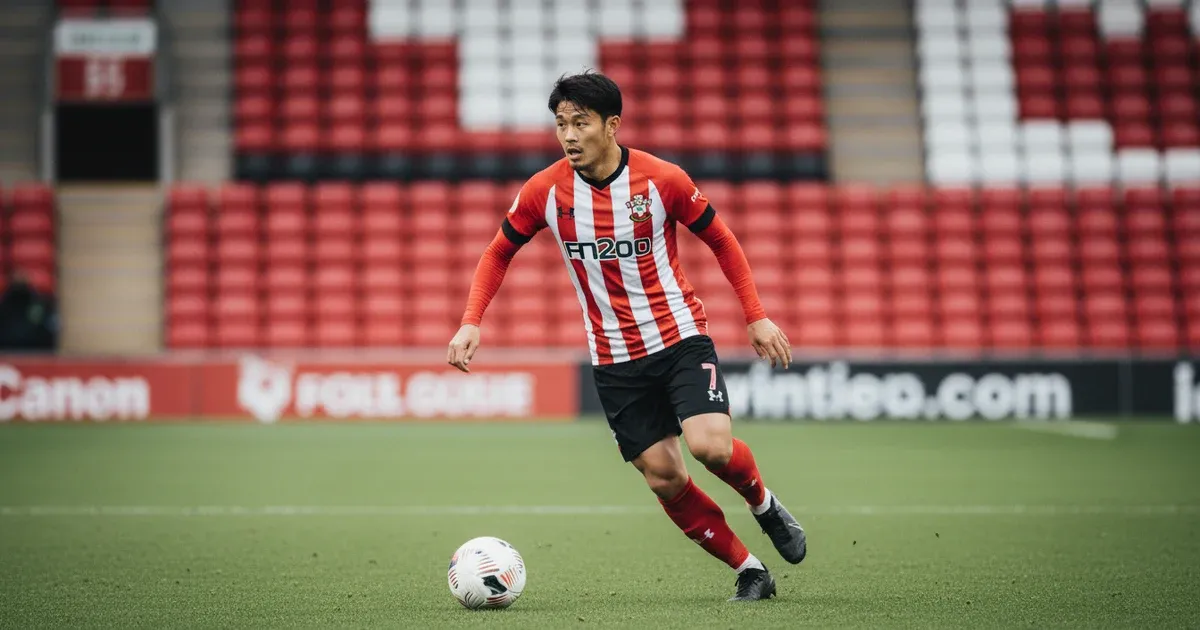 Southampton wycenia obrońcę na 7 mln euro. PSV i Celtic walczą o reprezentanta Japonii