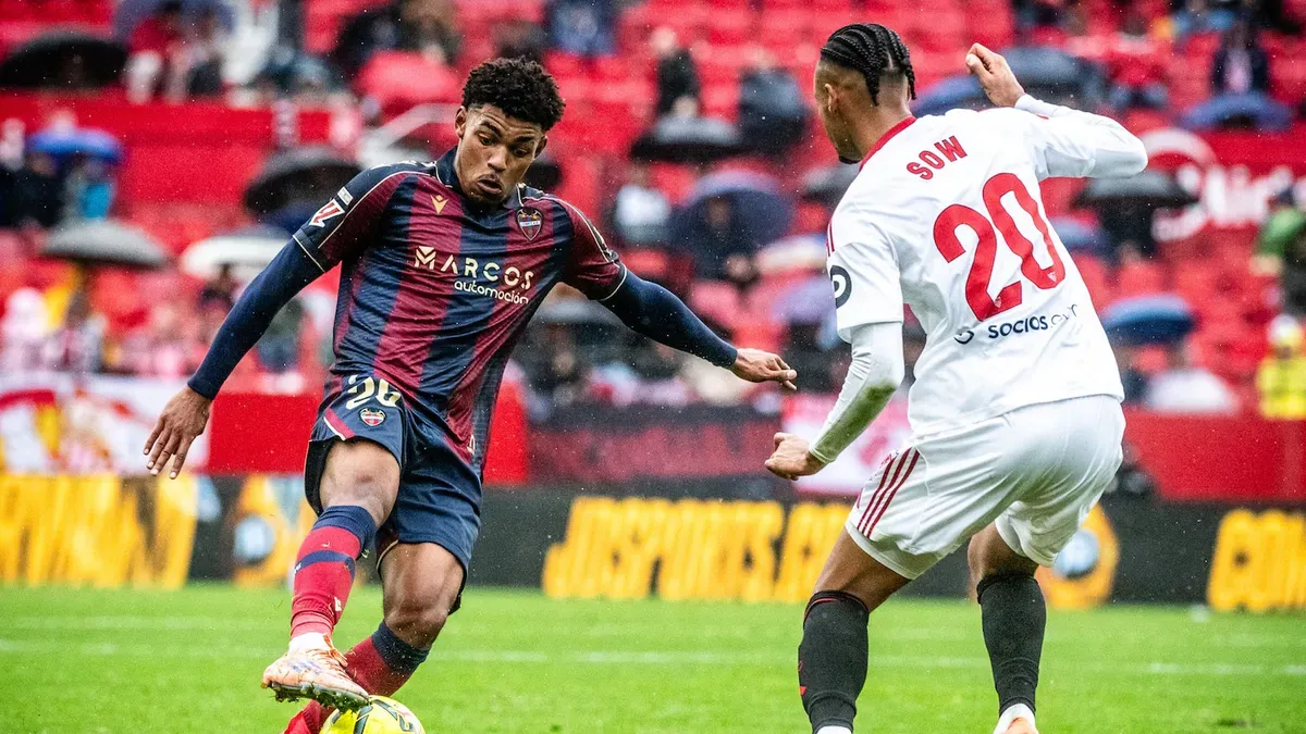 Gwiazda z La Masia wybiera Levante zamiast Premier League. Oto dlaczego