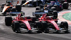 „Tu nie ma żadnych zasad”. Lewis Hamilton uderza w Ferrari po dramacie na Monzy