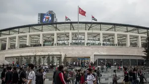 Ucieczka z Old Trafford? Turecki gigant nie odpuszcza walki o bramkarza United