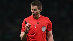 UEFA ogłosiła nazwisko sędziego finału Ligi Mistrzów. To on poprowadzi starcie PSG z Arsenalem